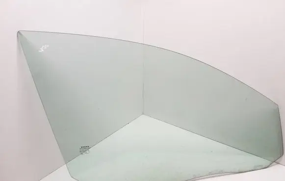 Volvo V70 Front door window glass four-door