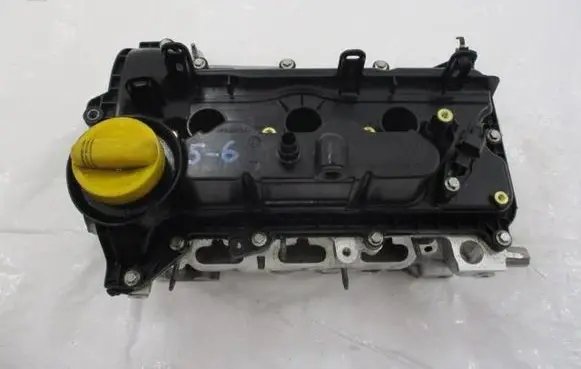 Dacia Sandero III Engine head HR10DET
