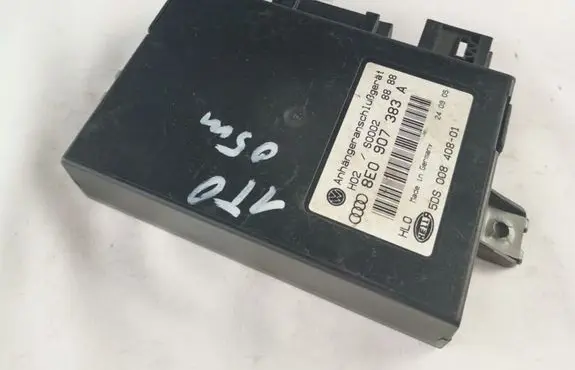 Audi A4 S4 B7 8E 8H Tow bar trailer control unit/module 8E0907383A