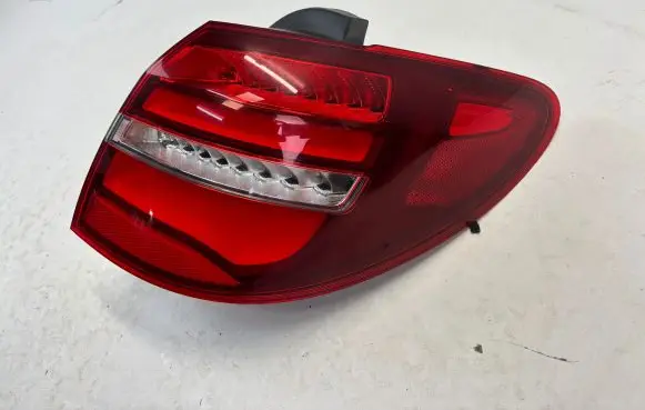Mercedes-Benz B W246 W242 Rear/tail lights A2469068800 H007