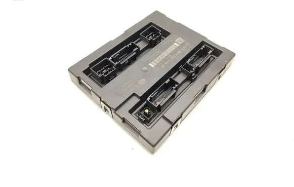 Audi A5 8T 8F Central body control module 8K0907064JE