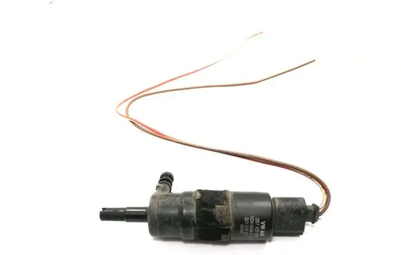 Audi A6 S6 C6 4F Headlight washer pump 3B7955681