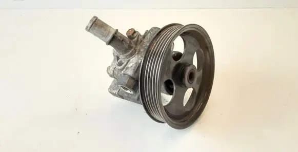 Opel Insignia A Power steering pump 13309336 3LC0600147