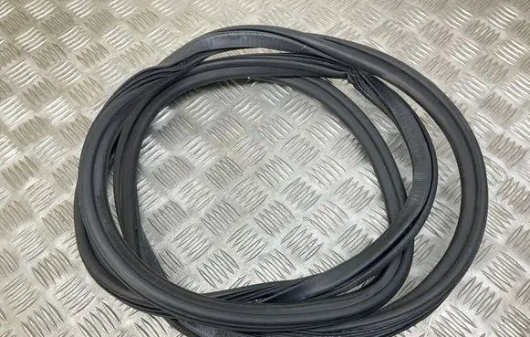 Audi A4 Allroad B8 Front door rubber seal 8K0831721E