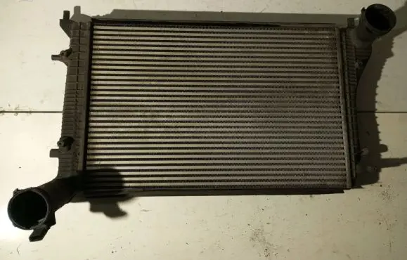 Volkswagen PASSAT B6 Intercooler radiator 1K0145803H