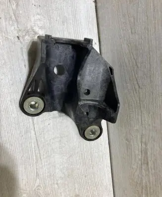 Ford Fiesta Gear shift cable bracket h1br-7474-ac