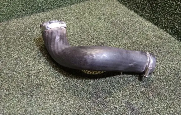 Ford Tourneo Custom Engine coolant pipe/hose