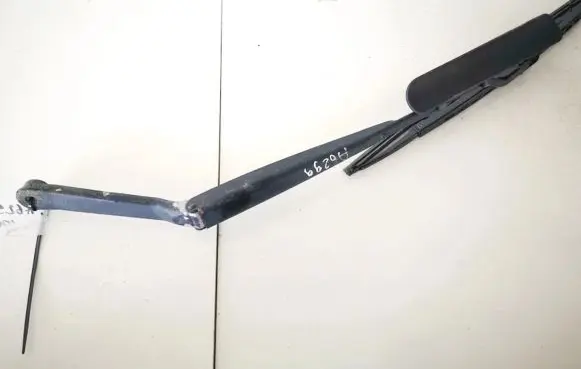 Hyundai Sonata Front wiper blade arm