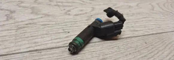 Jeep Grand Cherokee (WK) Fuel injector 53032704ab