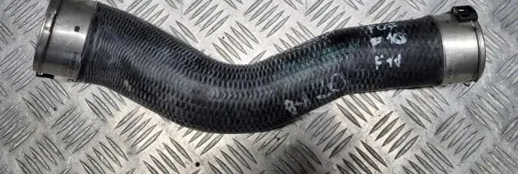 BMW 5 F10 F11 Intercooler hose/pipe 1371761209501