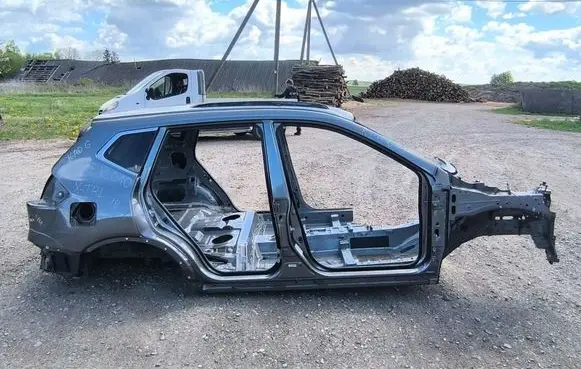 Nissan X-Trail T32 Body 