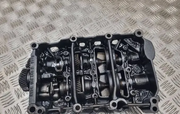 Volkswagen PASSAT B6 Balance shaft 03G115169E 03G103535B