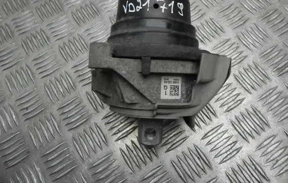 BMW X3 F25 Engine mount bracket 6855722