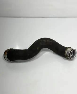 Mercedes-Benz C W204 Engine coolant pipe/hose A2045011682