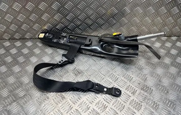Volvo XC90 Front seatbelt 00888092