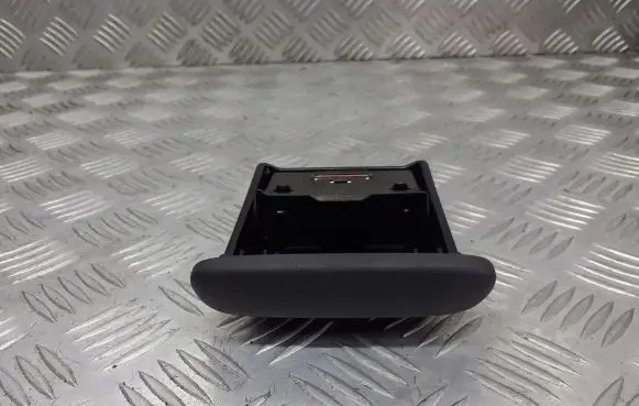 Toyota Yaris Car ashtray 619825-000