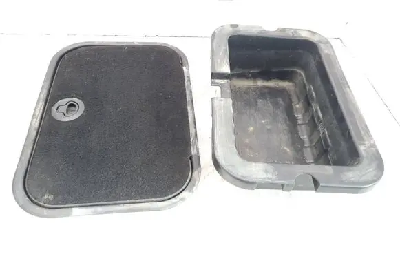 Fiat Freemont Glove box in trunk 1BZ94TRMAB 100000001