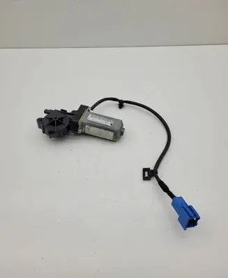 Mercedes-Benz E W238 Seat belt adjustment motor A2058600182