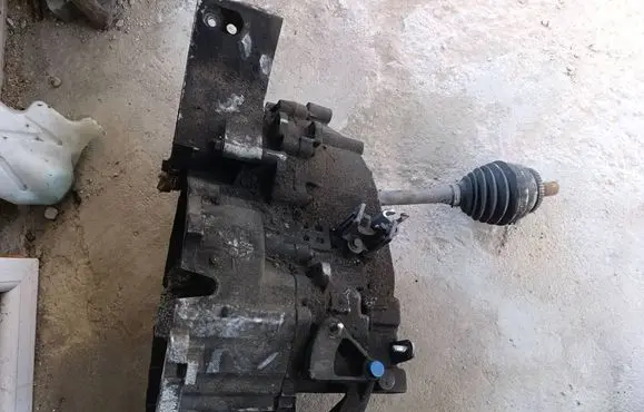 Volvo V70 Manual 5 speed gearbox 1023746