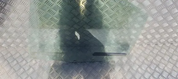 Mitsubishi Carisma Rear door window glass