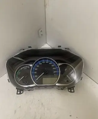 Toyota Yaris Speedometer (instrument cluster) 838000UL60