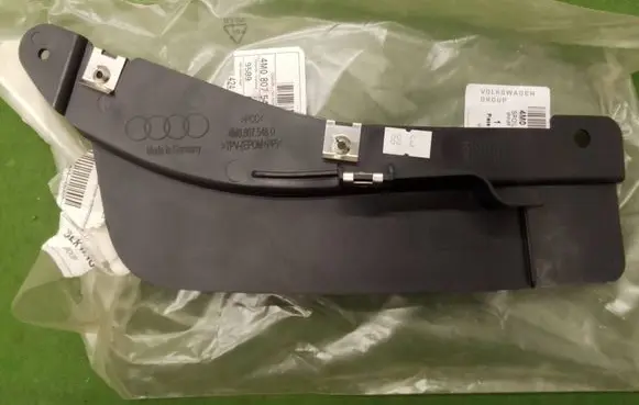 Audi Q7 4M Front mudguard 4M0807548D