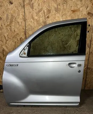 Chrysler PT Cruiser Front door