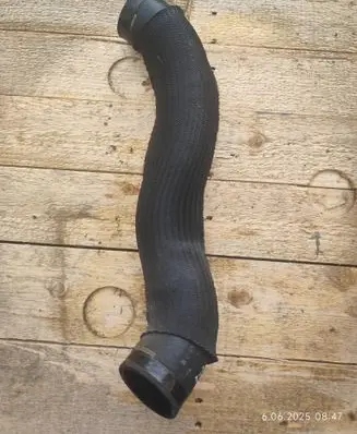 Intercooler hose/pipe