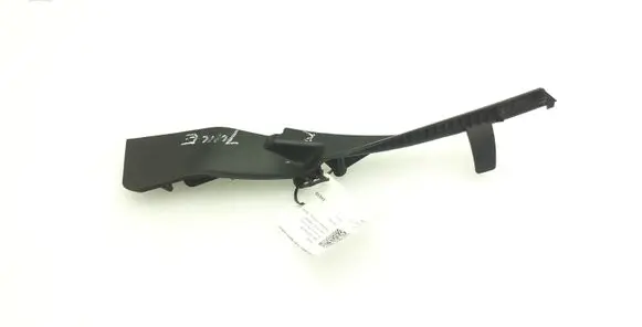 Nissan Juke I F15 Windshield trim 668941KK1A