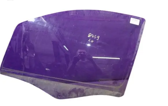 Fiat Fiorino Front door window glass four-door 