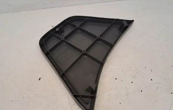 Toyota Prius (XW20) Fuel tank cap trim 5841847010