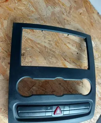 Mercedes-Benz Sprinter W906 Radio/GPS head unit trim A9066800017 A9065450107