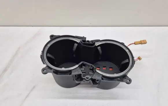 Cup holder front