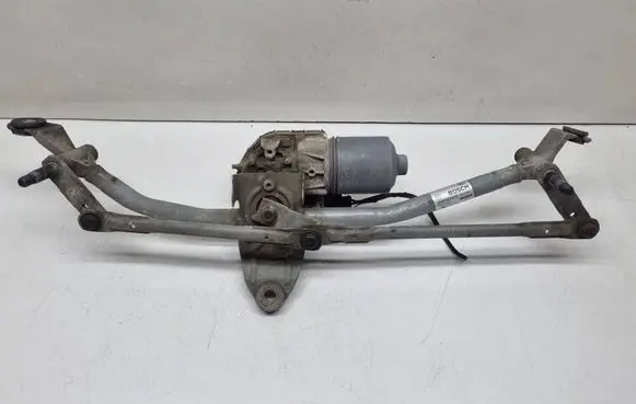 BMW X3 F25 Front wiper linkage and motor 7213275