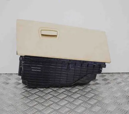 BMW 5 F10 F11 Glove box 9173907