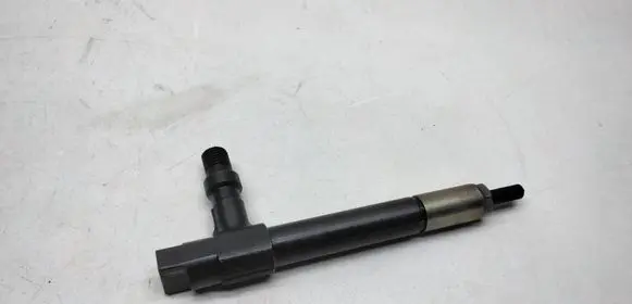 Mazda Premacy Fuel injector 7390