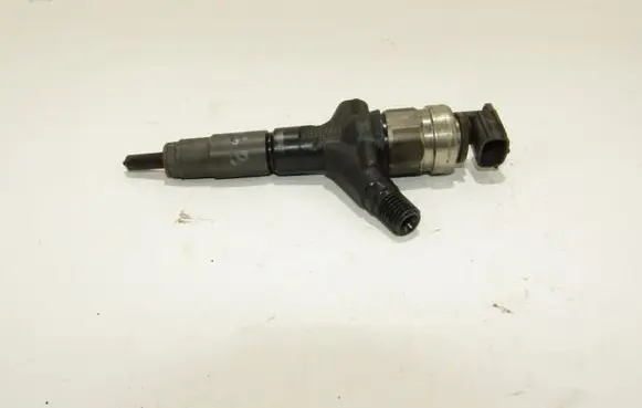 Subaru Forester SJ Fuel injector 16613AA030