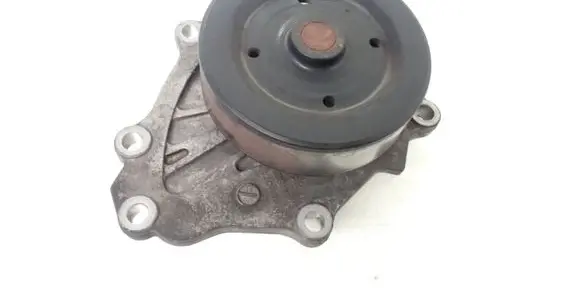 Toyota Avensis T250 Water pump 8B28X