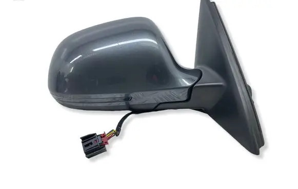Audi Q3 8U Front door electric wing mirror 