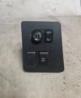 Nissan Qashqai Wing mirror switch