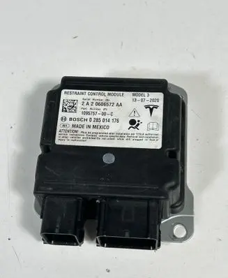 Tesla Model 3 Airbag control unit/module 109575700C