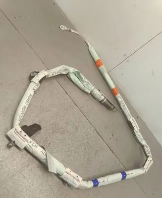 Roof airbag
