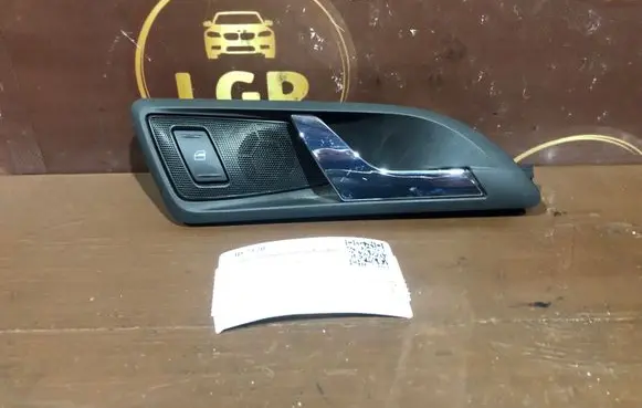 Skoda Octavia Mk2 (1Z) Rear door interior handle 1Z0839248