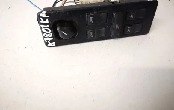 Mercedes-Benz Vito Viano W638 Electric window control switch 0005456713