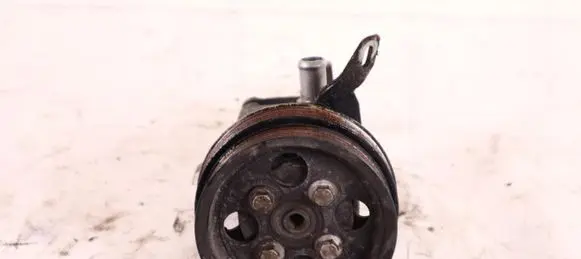 Volvo V70 Power steering pump 6G91-3A696-NB