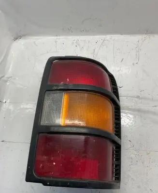 Mitsubishi Pajero Rear/tail lights