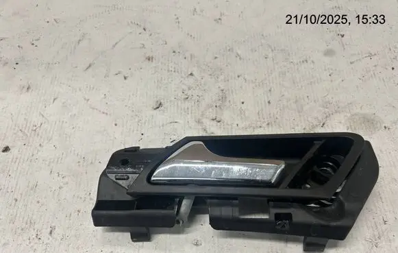 Mercedes-Benz GL X164 Front door interior handle 