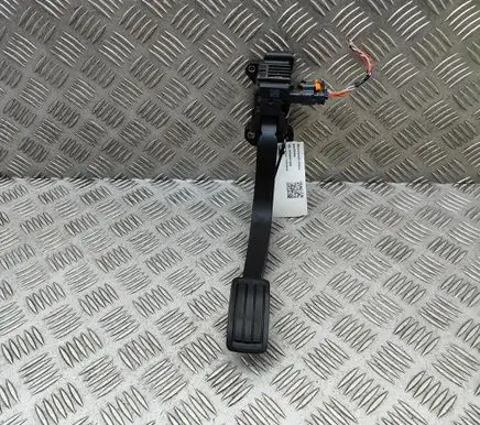 Opel Vivaro Accelerator throttle pedal 9851470480