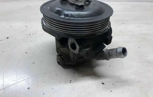 BMW 5 F10 F11 Power steering pump 7810810