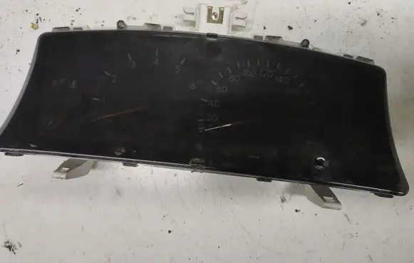 Toyota Corolla E120 E130 Speedometer (instrument cluster)
